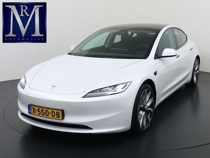Tesla Model 3 0