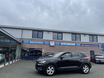 Volvo XC40 0
