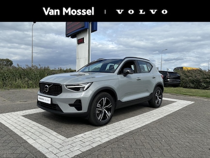 Volvo XC40 0