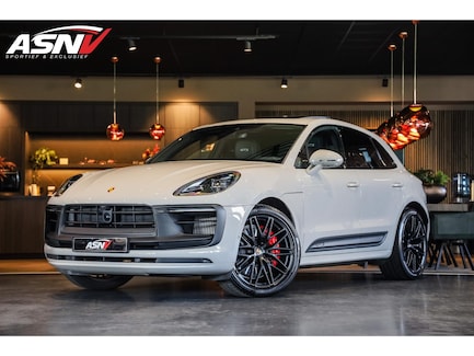 Porsche Macan 0