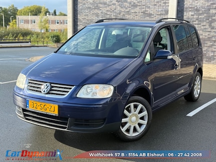 Volkswagen Touran 0