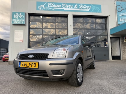 Ford Fusion 0