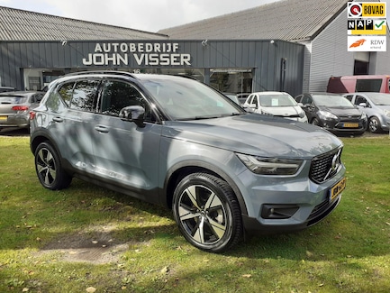 Volvo XC40 0