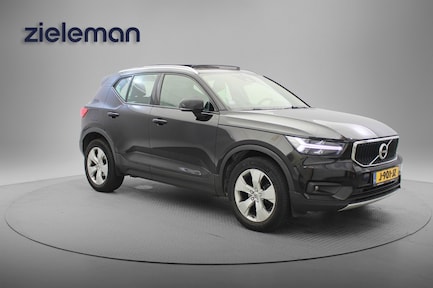 Volvo XC40 0