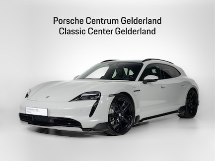 Porsche Taycan Cross Turismo 0
