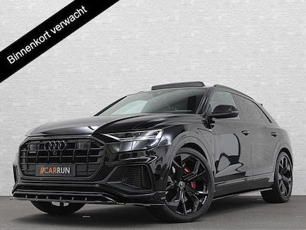 Audi RS Q8 0