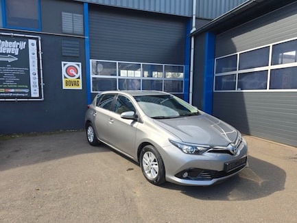Toyota Auris 0