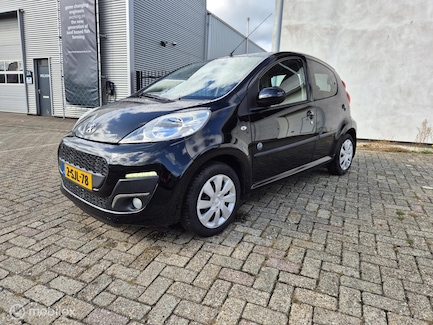Peugeot 107 0