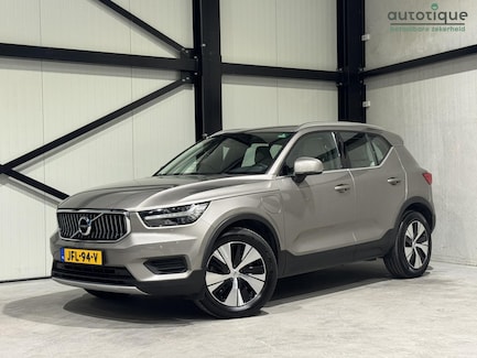 Volvo XC40 0