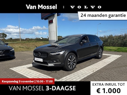 Volvo V90 Cross Country 0
