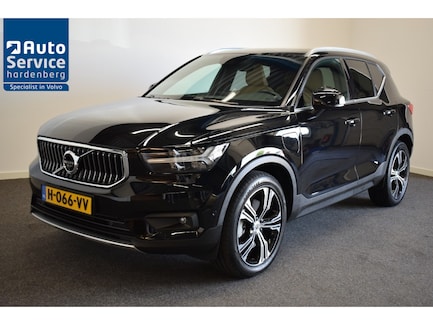 Volvo XC40 0