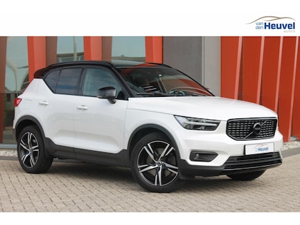 Volvo XC40 0