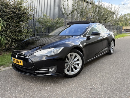 Tesla Model S 0