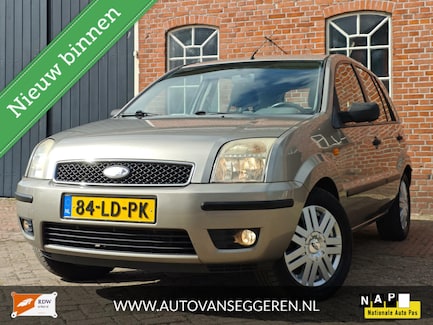 Ford Fusion 0