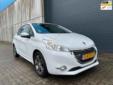Peugeot 208 0