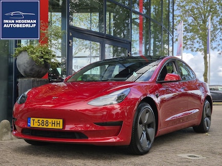 Tesla Model 3 0