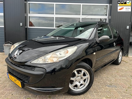 Peugeot 206+ 0