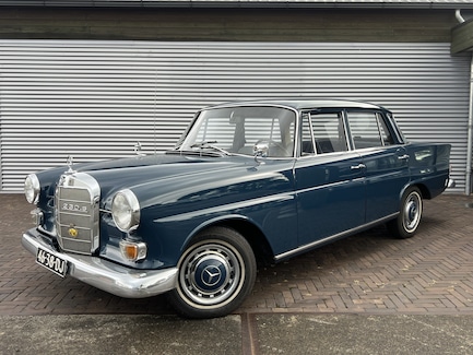 Mercedes-Benz 200-Serie 0