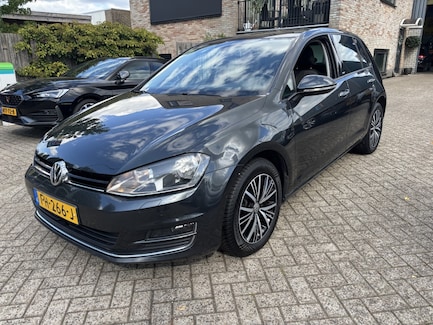 Volkswagen Golf 0