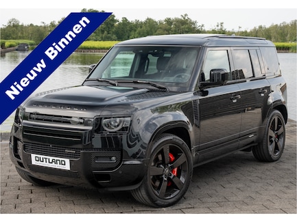 Land Rover Defender 0
