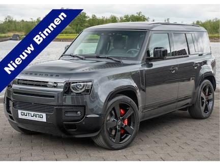 Land Rover Defender 0