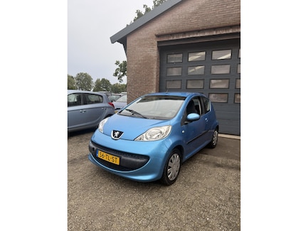 Peugeot 107 0