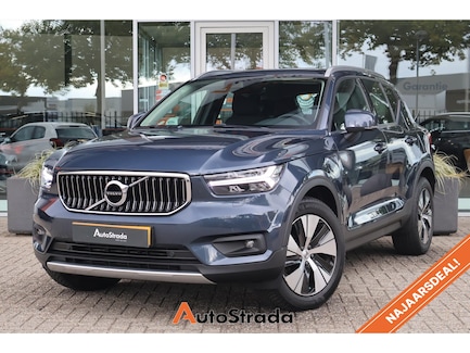 Volvo XC40 0