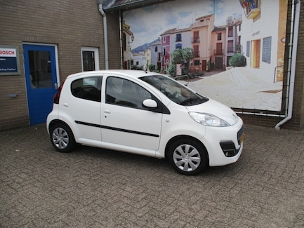 Peugeot 107 0