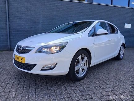 Opel Astra 0