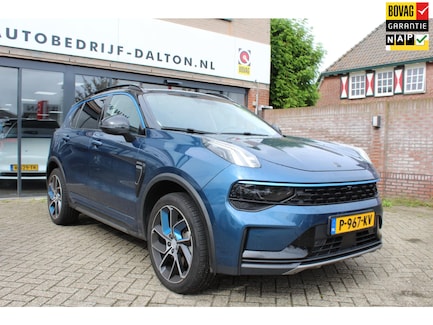 Lynk & Co 01 0
