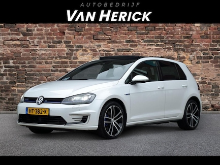 Volkswagen Golf 0