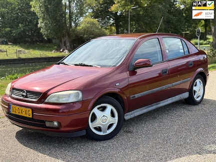 Opel Astra 0