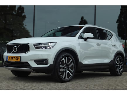 Volvo XC40 0
