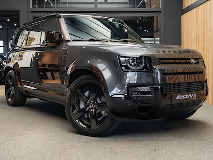 Land Rover Defender 0