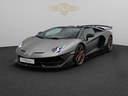 Lamborghini Aventador 0