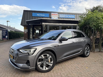 Audi E-tron 0