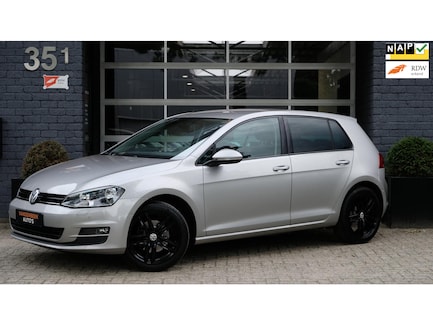 Volkswagen Golf 0
