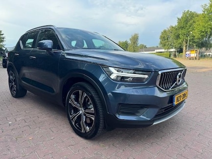 Volvo XC40 0