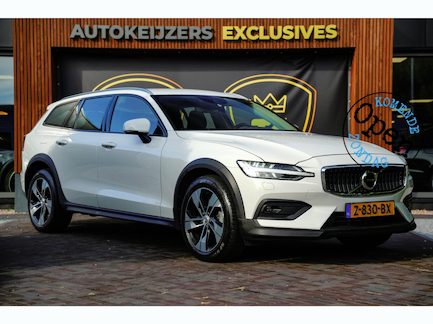 Volvo V60 Cross Country 0