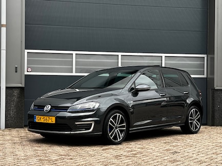 Volkswagen Golf 0