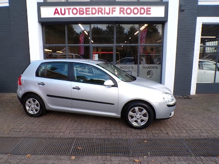 Volkswagen Golf 0