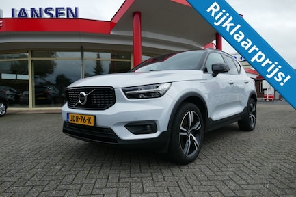 Volvo XC40 0