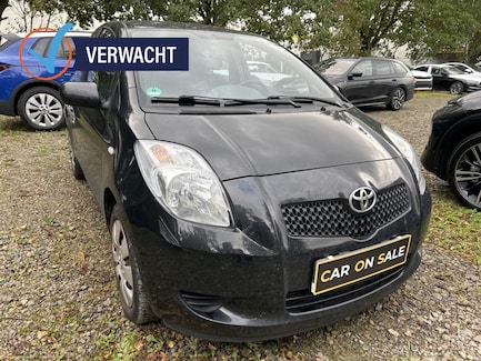 Toyota Yaris 0