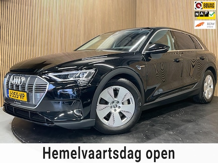 Audi E-tron 0