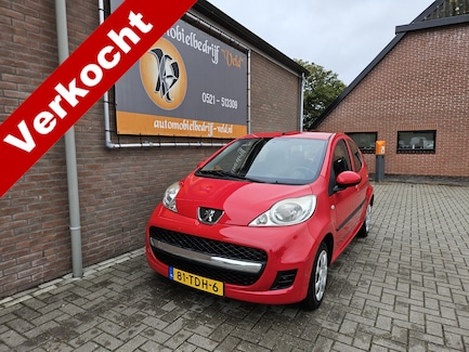 Peugeot 107 0