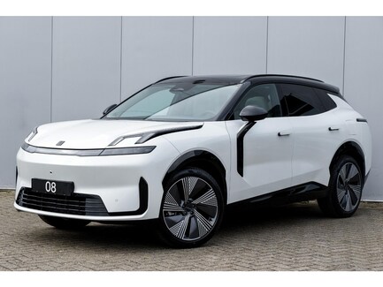 Lynk & Co 08 0