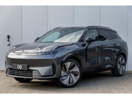 Lynk & Co 08 0