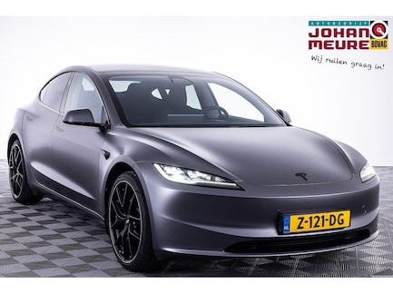 Tesla Model 3 0