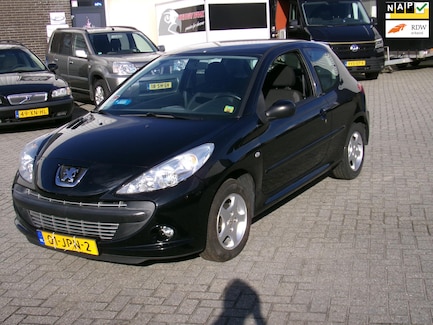 Peugeot 206+ 0