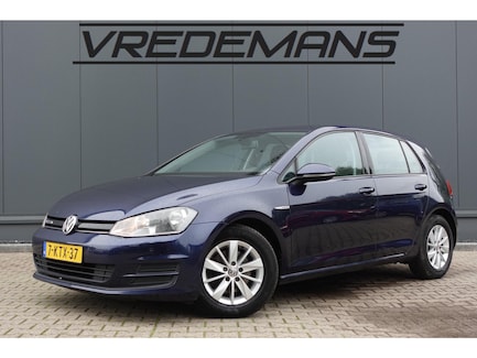 Volkswagen Golf 0